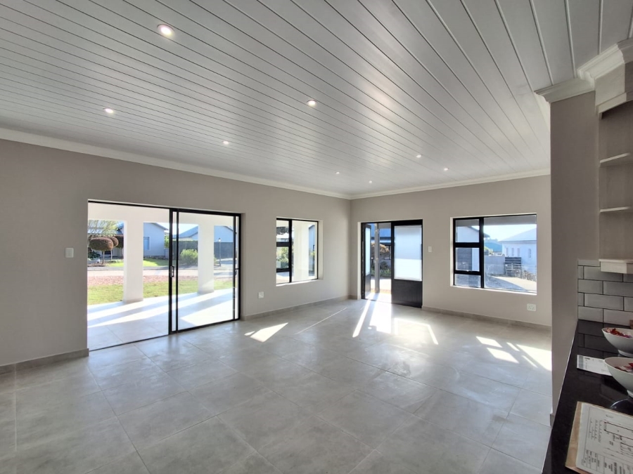 3 Bedroom Property for Sale in Stilbaai Wes Western Cape